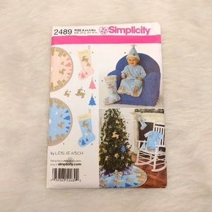 Simplicity 2489 Baby Bunting Hat Decor Ornaments Stocking Tree SkirtSimp…